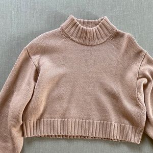 ARITZIA Wilfred cropped sweater in blush